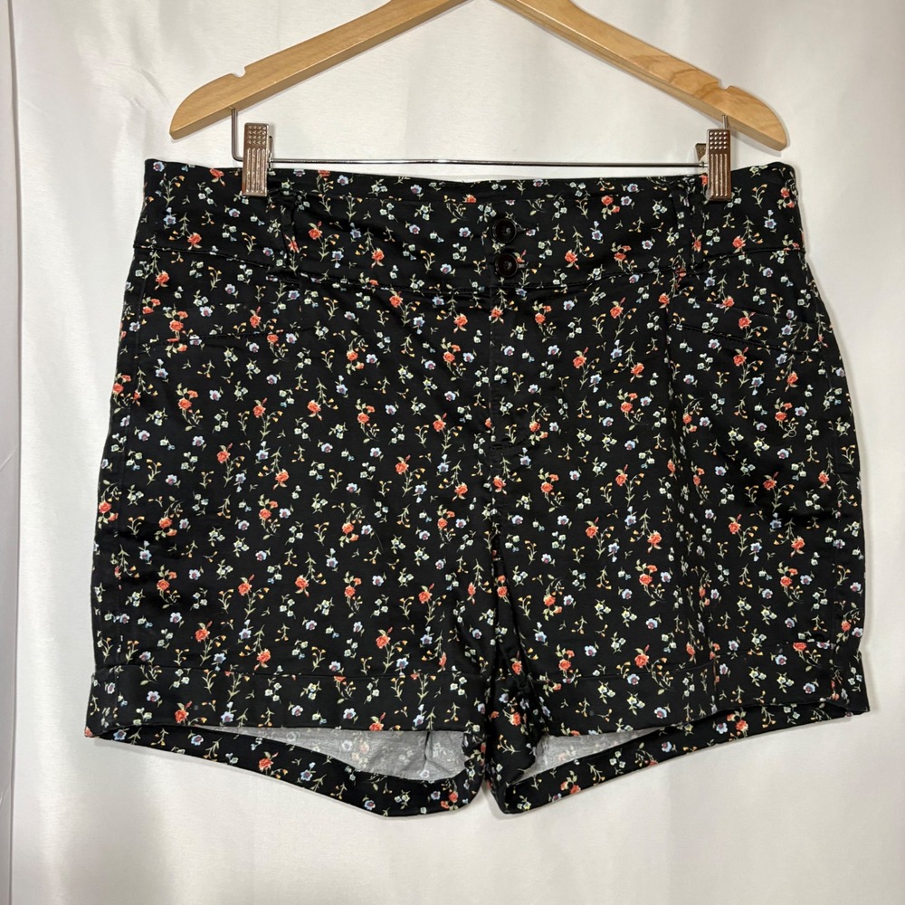Torid Womens Black Ditsy Floral Cotton Twill Cuffed Chino Shorts Size 12